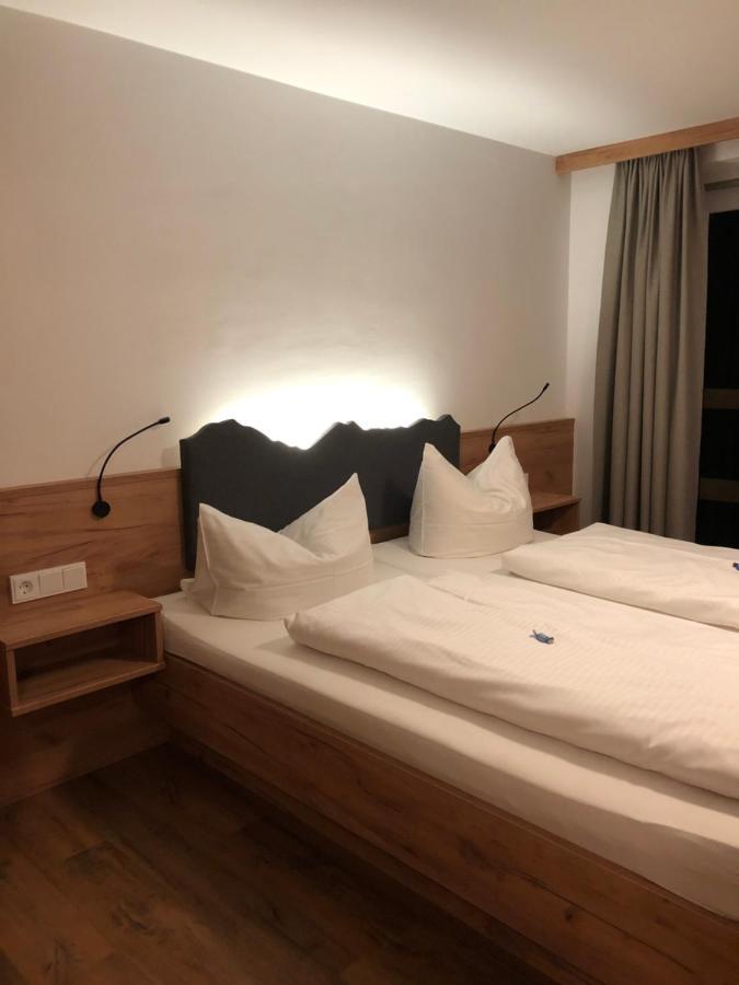 Gasthof Bergblick Berwang Exterior foto